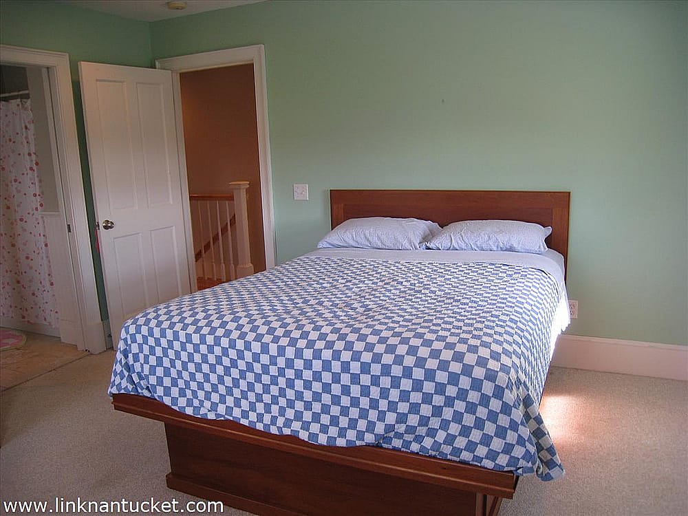 25 A Daffodil Lane Nantucket MA