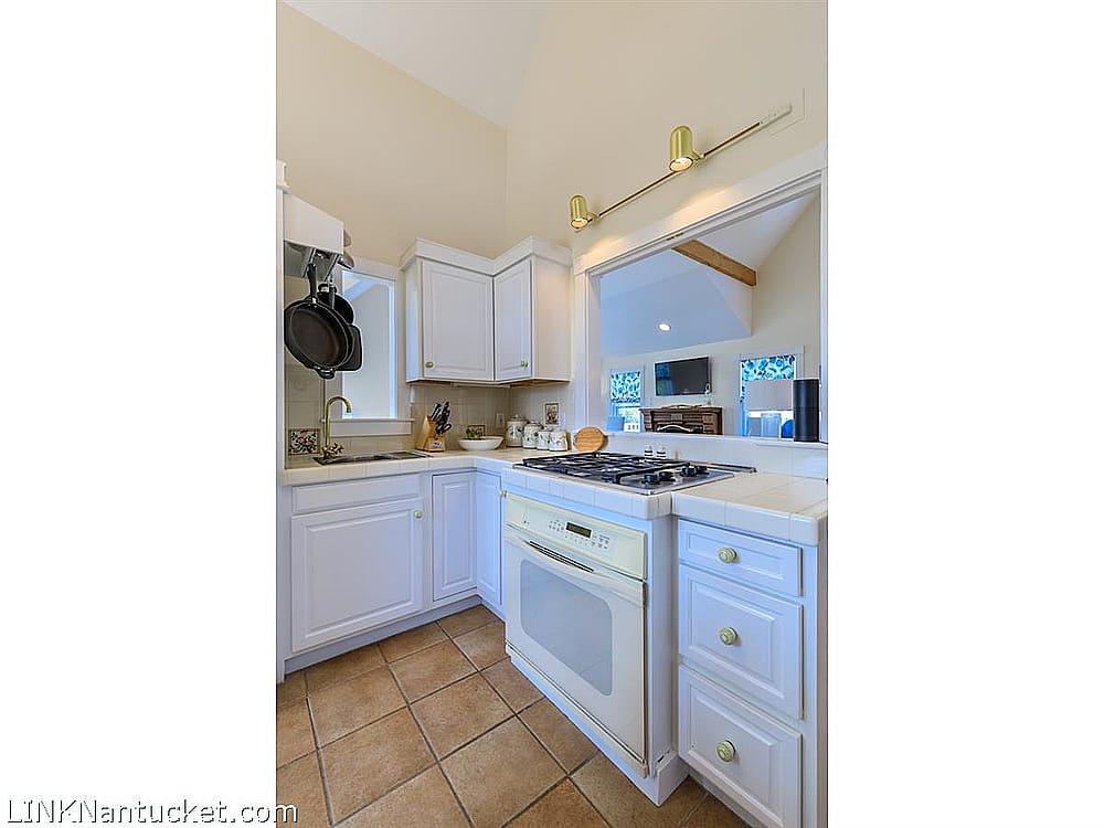 25 Dartmouth Street Nantucket MA