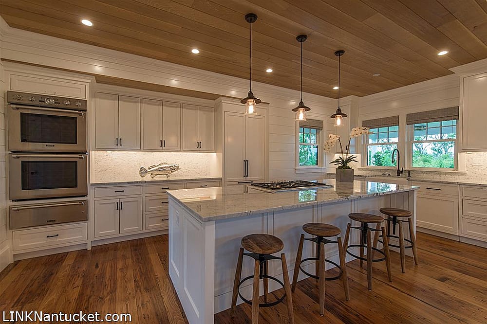 10 Monomoy Creek Road Nantucket MA