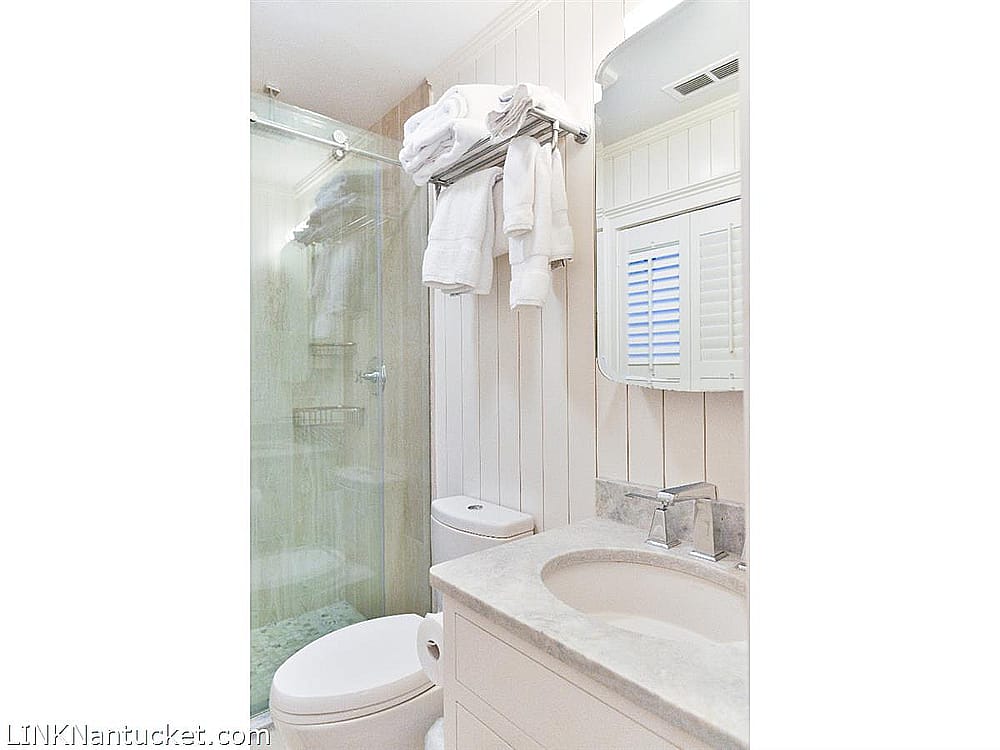 40 B Union Street Nantucket MA