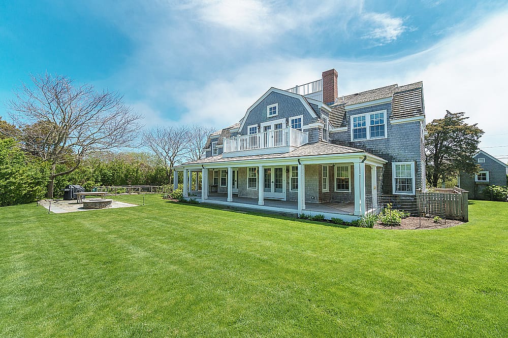 113 Cliff Road Nantucket MA