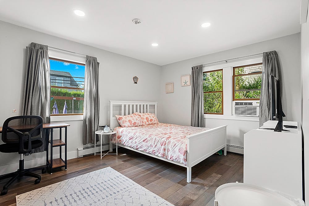 33 Bartlett Road Nantucket MA