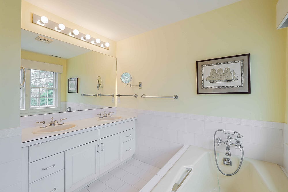 27 Longwood Drive Nantucket MA