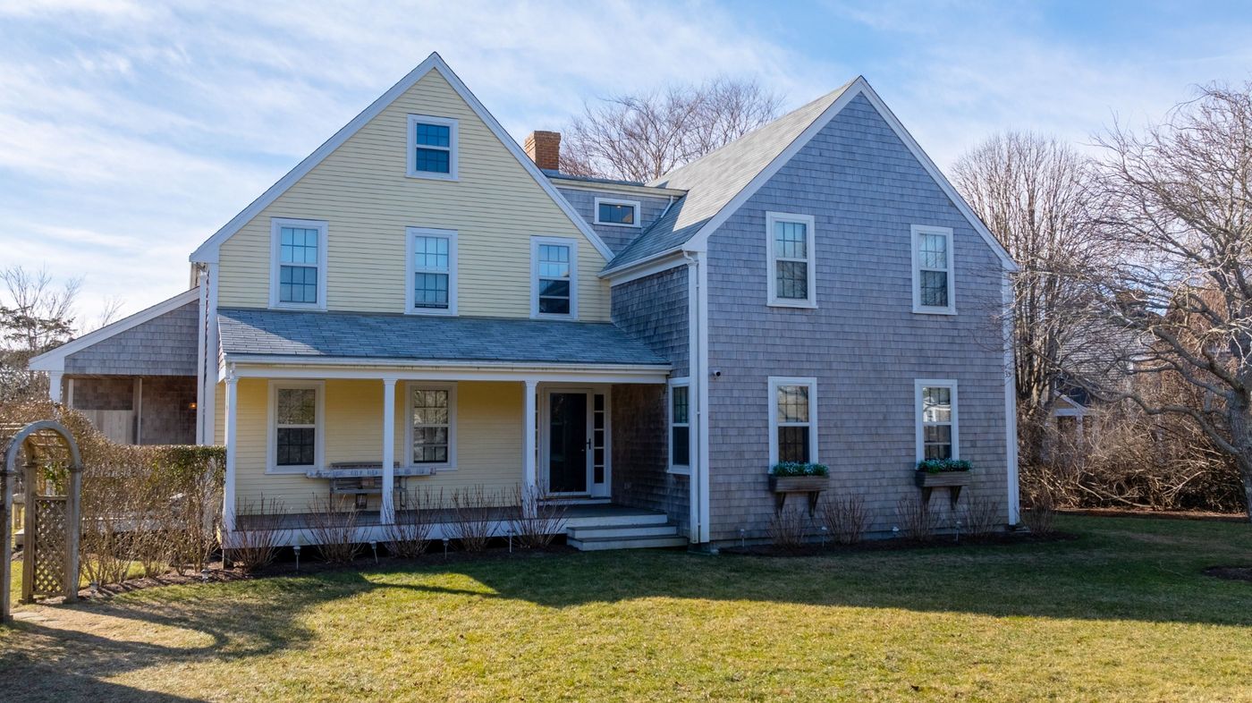 35 Meadow View Drive Nantucket MA