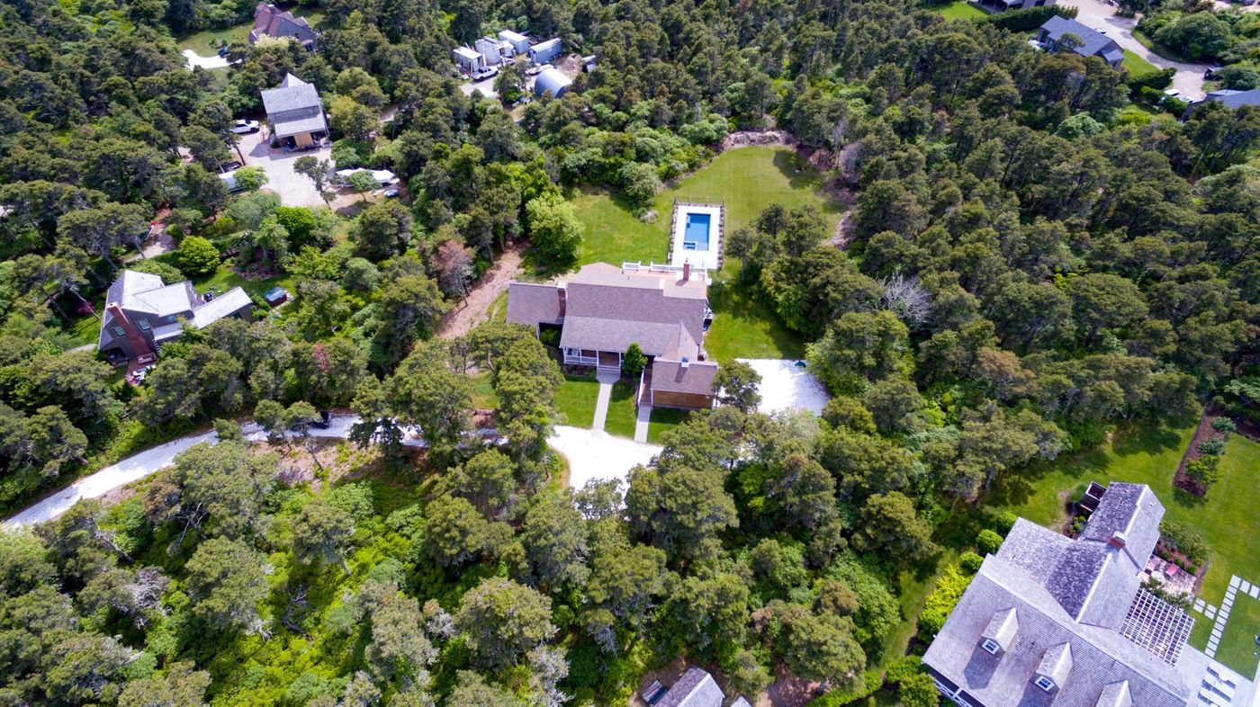 16 Gladlands Avenue Nantucket MA