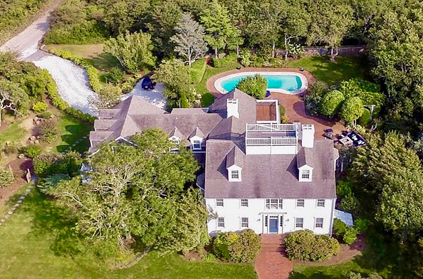 33 Monomoy Road Nantucket MA
