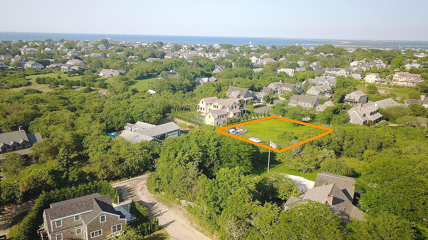 4 Pilgrim Court Nantucket MA
