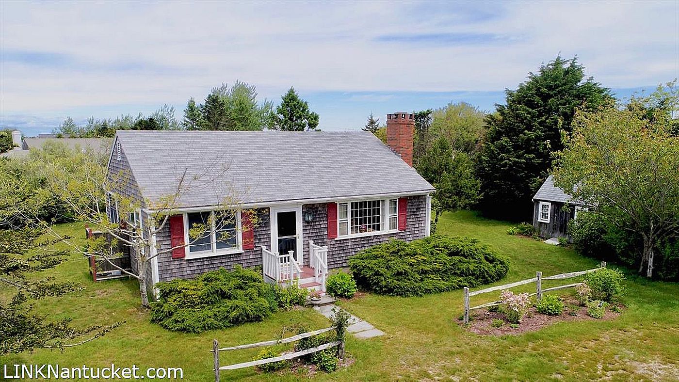62 Washington Avenue Nantucket MA
