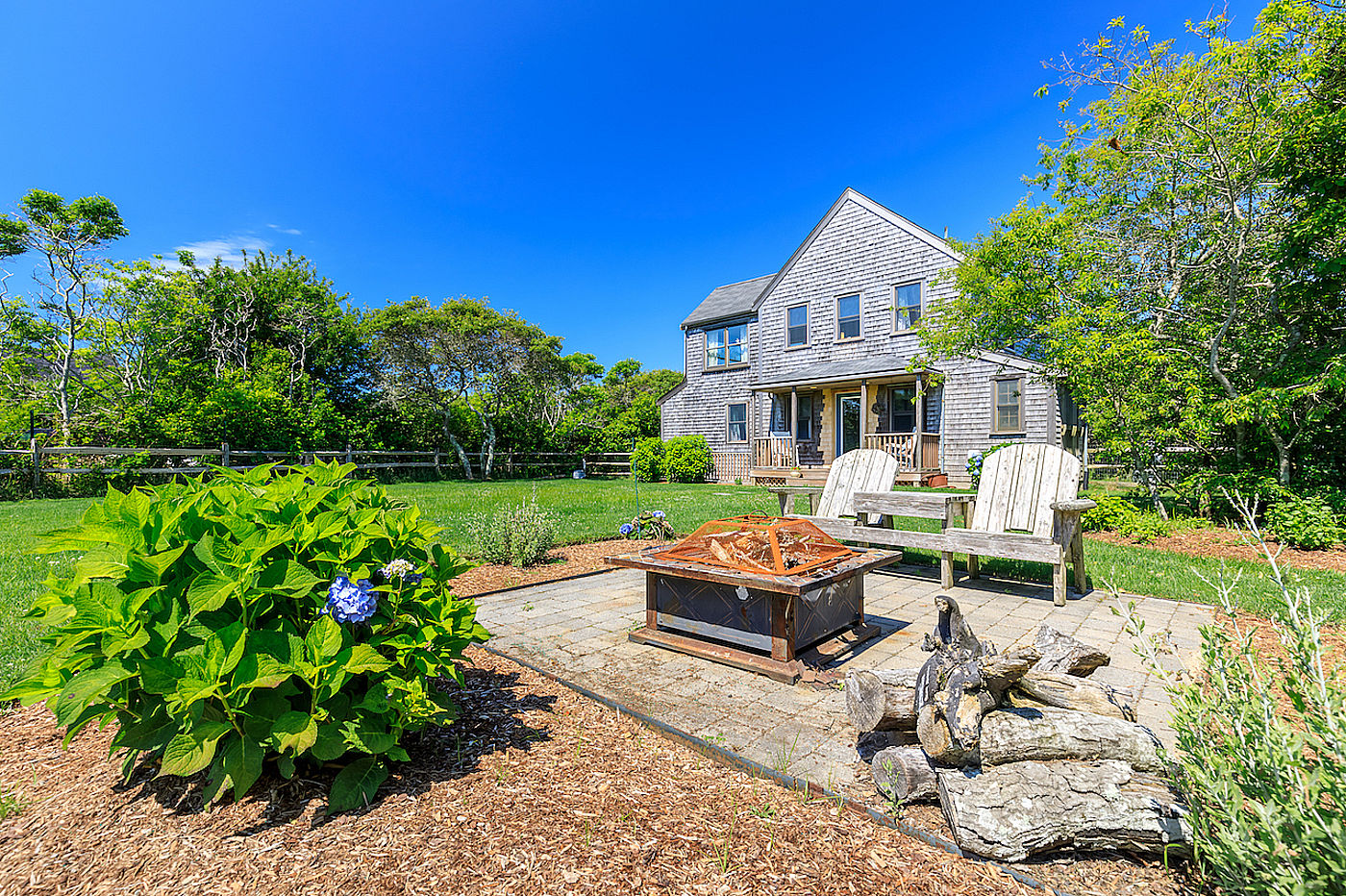 24 Clarendon Street Nantucket MA