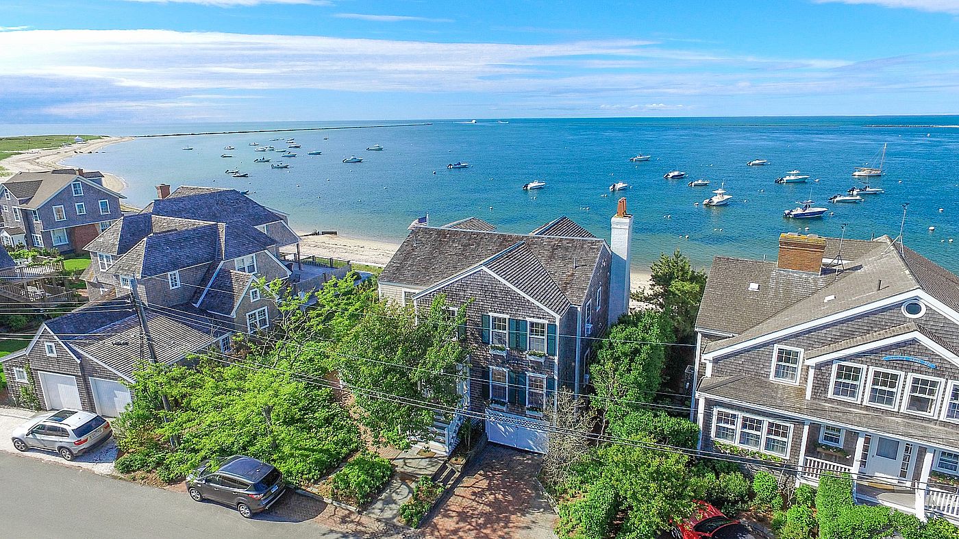 49 Hulbert Avenue Nantucket MA