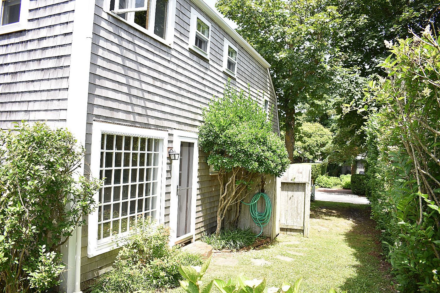 6 Magnolia Avenue Nantucket MA
