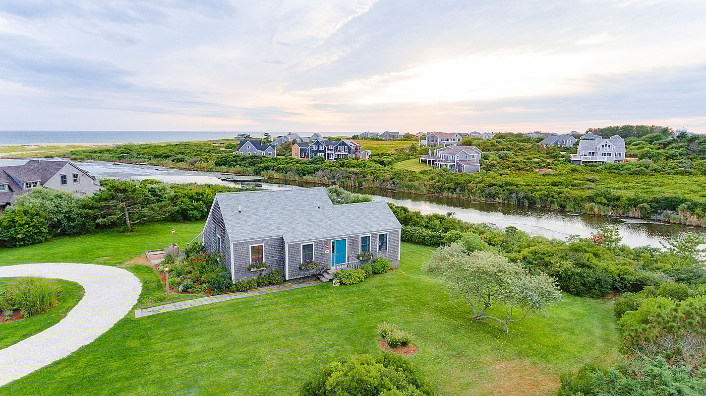 9 Columbus Avenue Nantucket MA