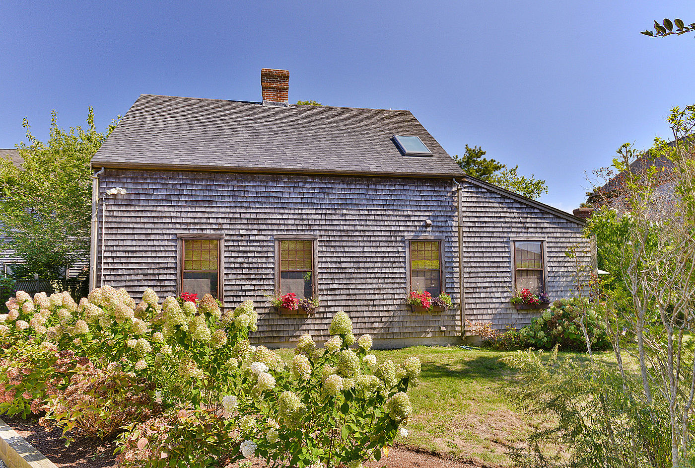 13 A Pine Tree Road Nantucket MA