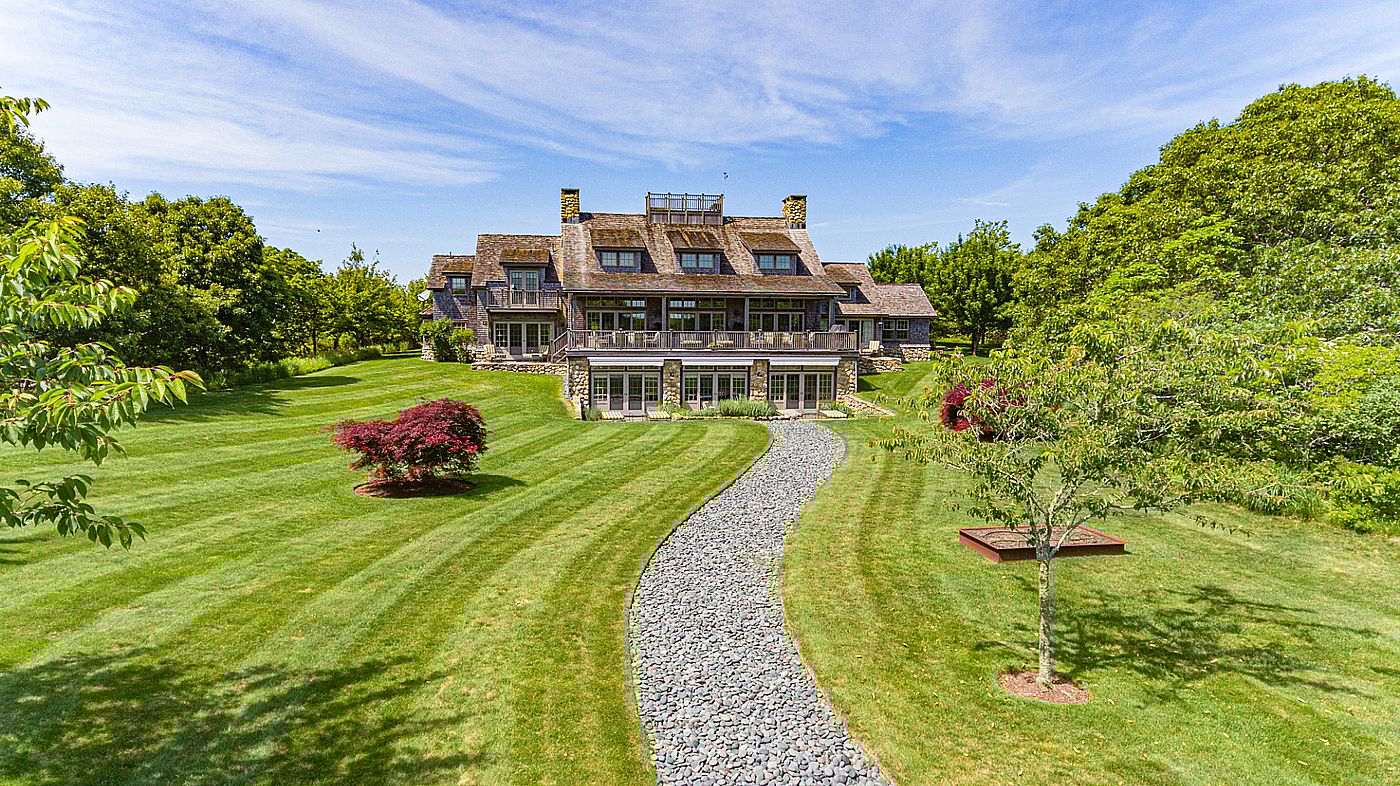 19 Medouie Creek Road Nantucket MA