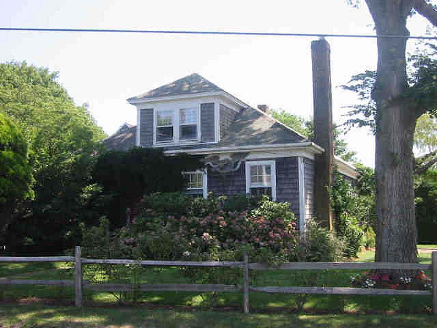 69 North Liberty Street Nantucket MA