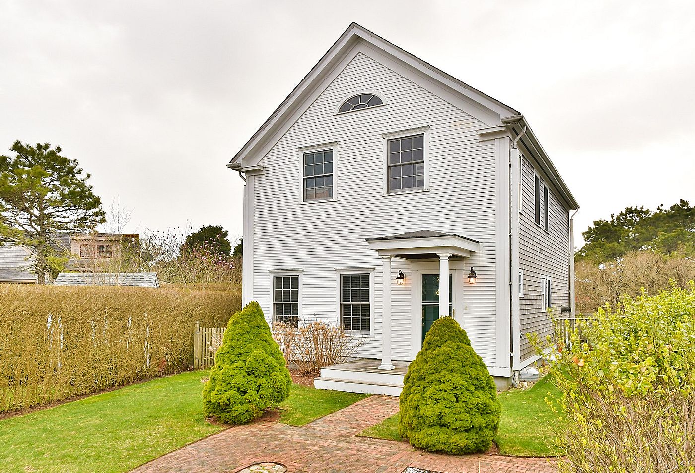 2 Dovekie Court Nantucket MA