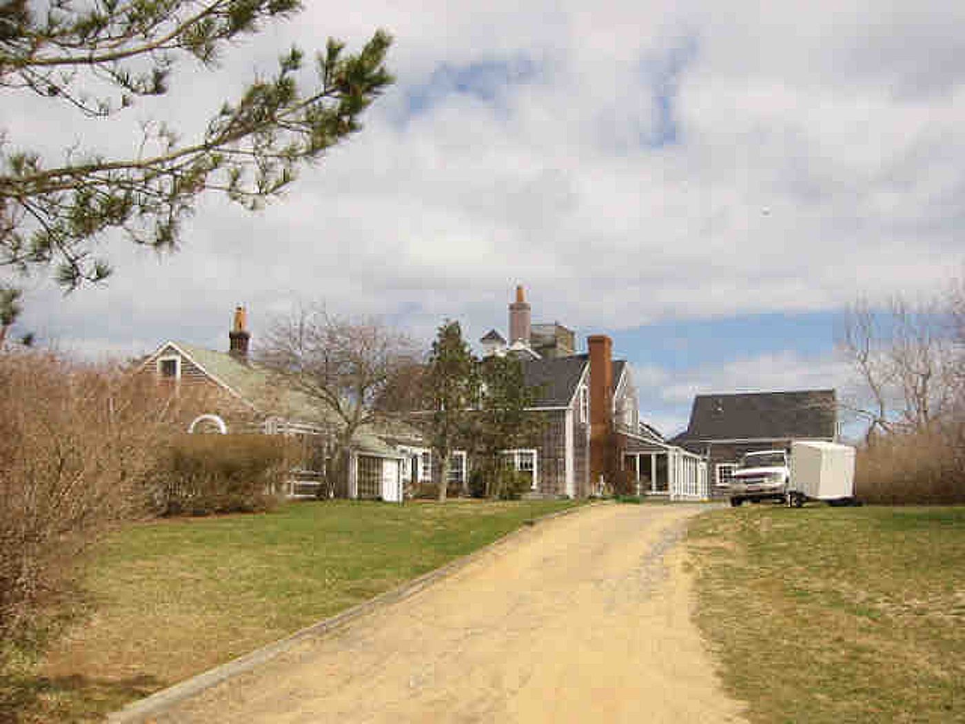 174 Orange Street & 2 Milestone Road Nantucket MA