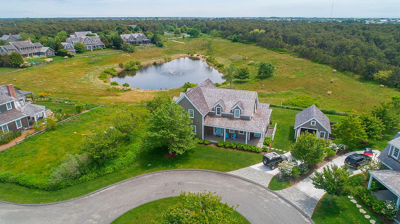 20 Nanahumacke Lane Nantucket MA