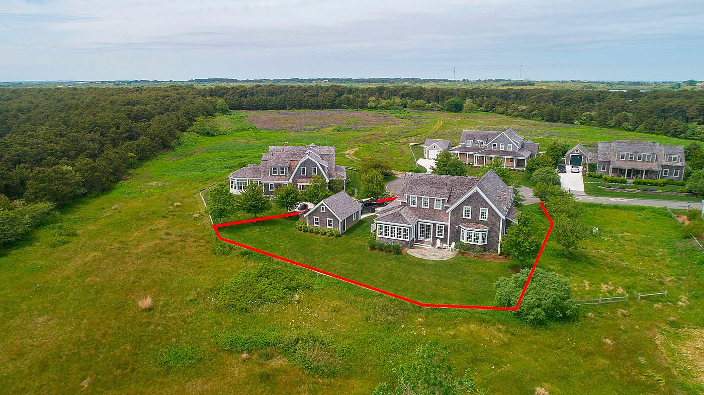 20 Nanahumacke Lane Nantucket MA