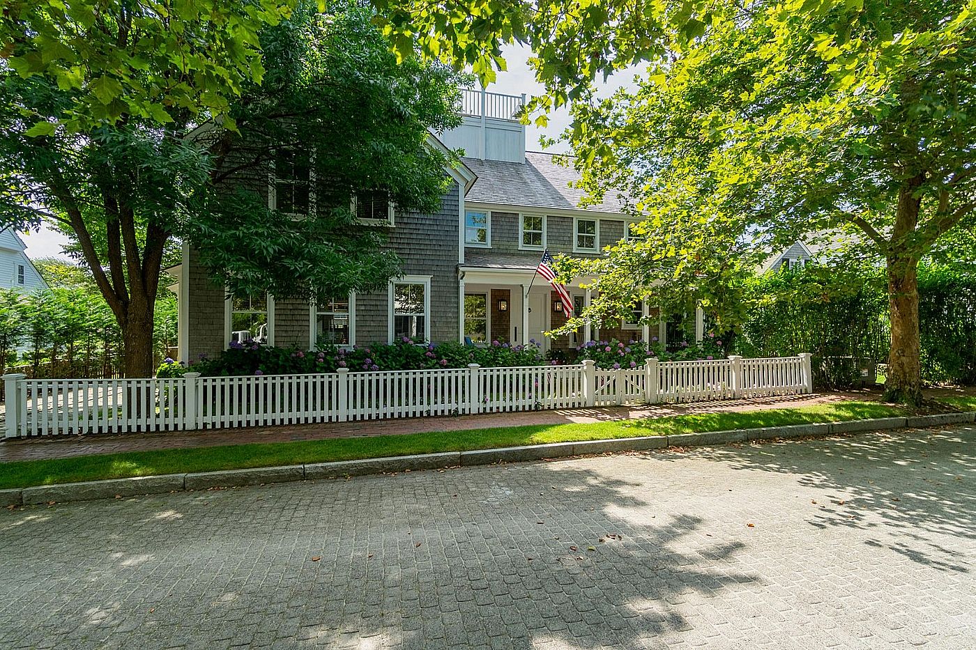 8 Woodbury Lane Nantucket MA