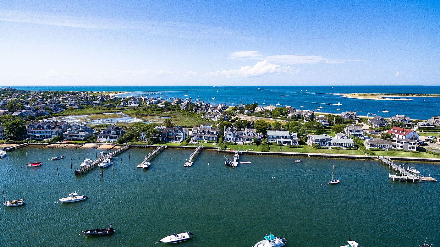 40 Easton Street Nantucket MA