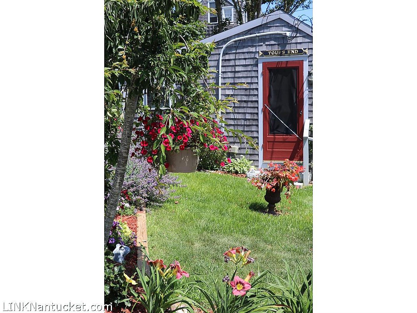 8 Bank Street Nantucket MA