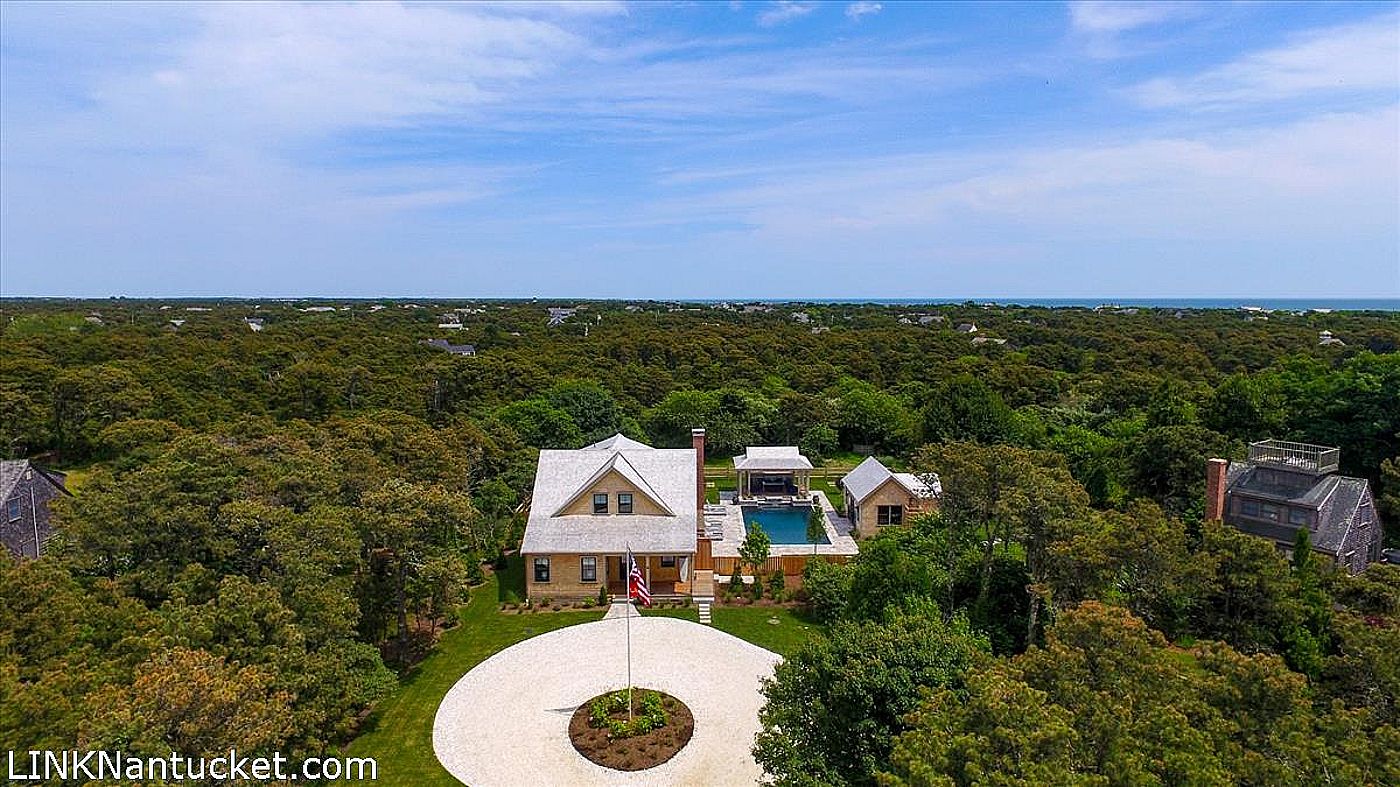 14 Field Avenue Nantucket MA