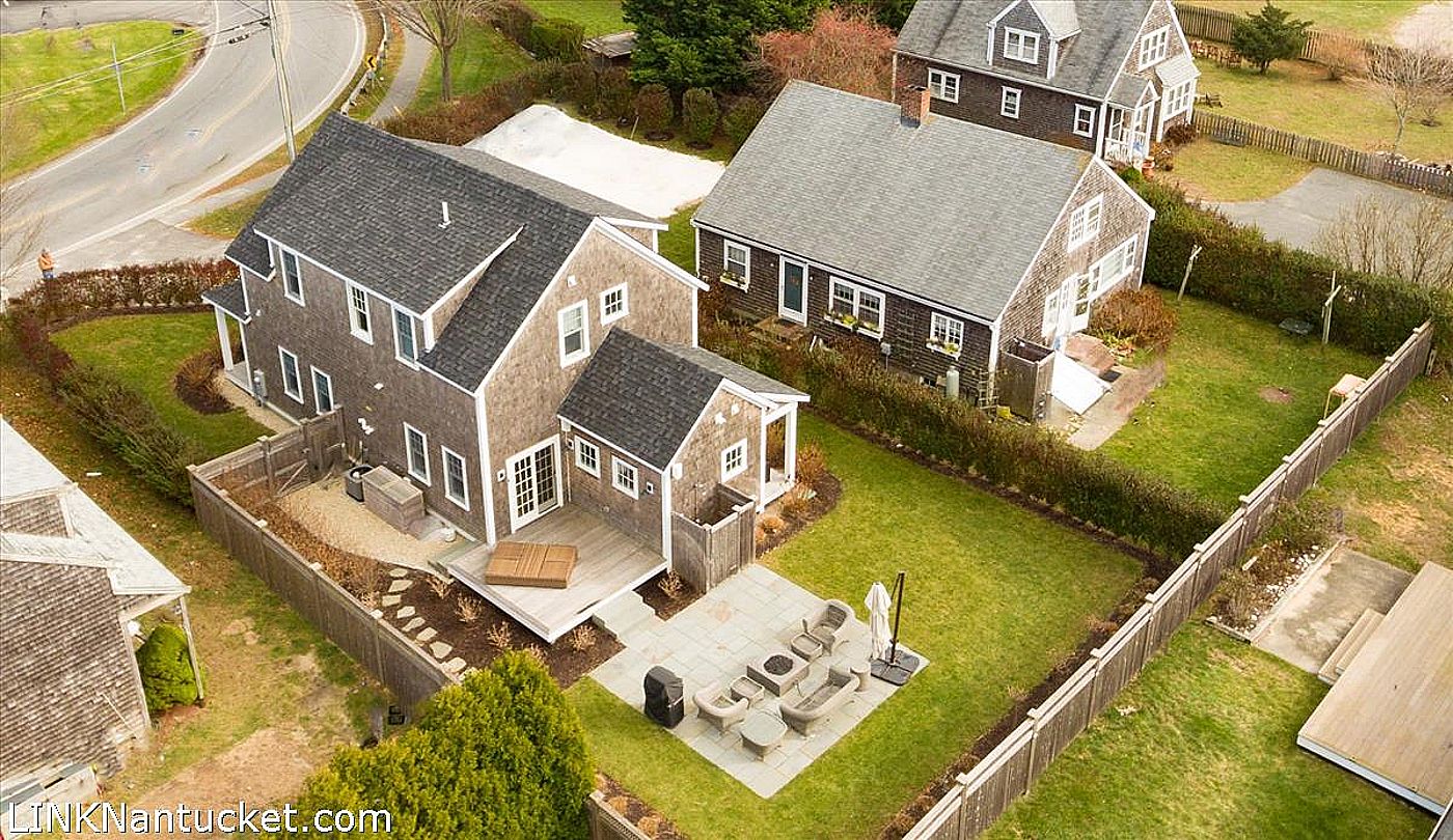 8 Sparks Avenue Nantucket MA