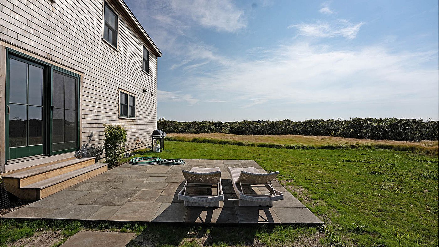 35 Gloucester Street Nantucket MA