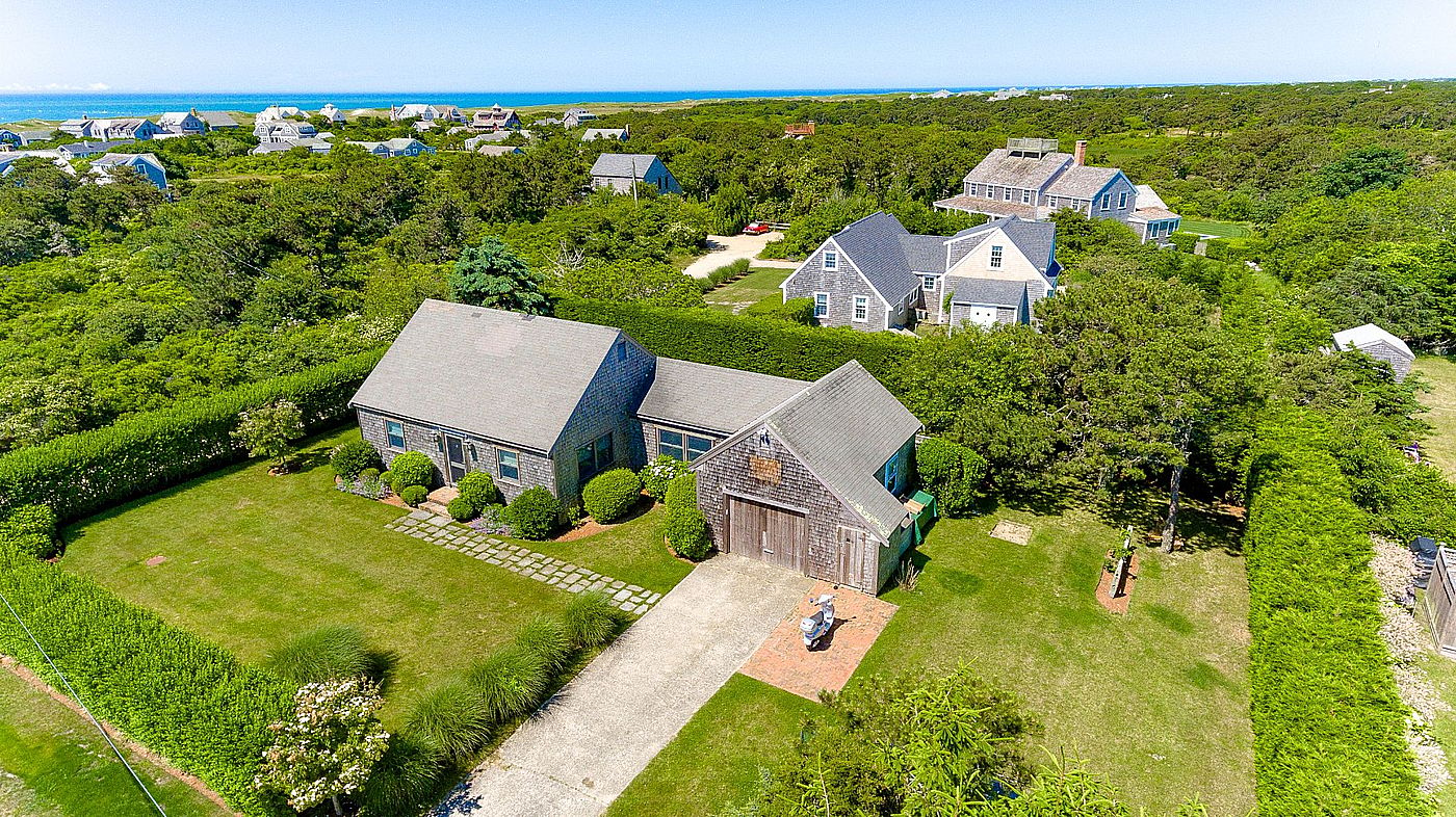 157 Surfside Road Nantucket MA