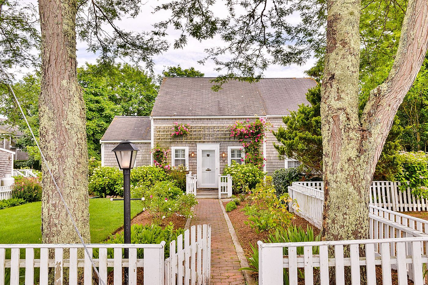 10 Beaver Street Nantucket MA