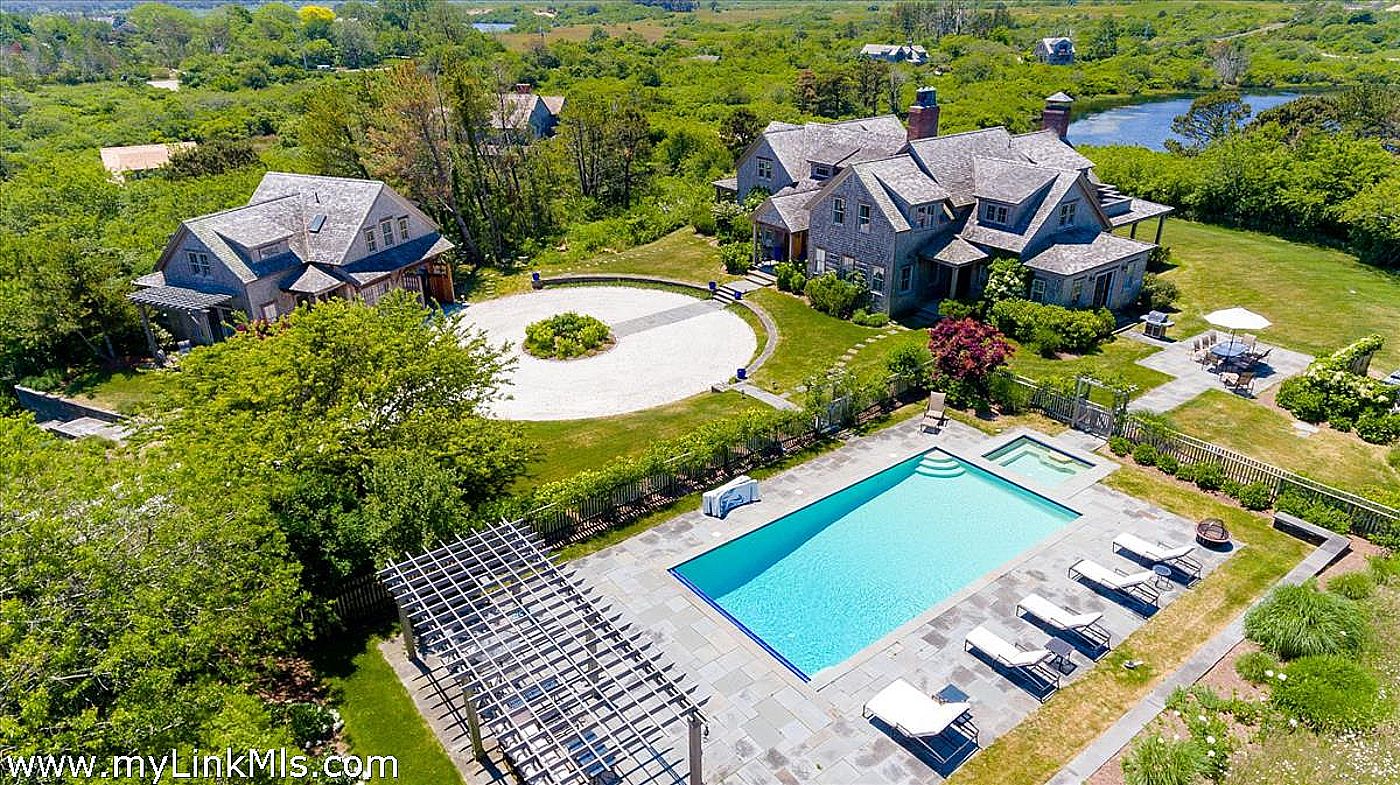 8 Maxey Pond Road Nantucket MA