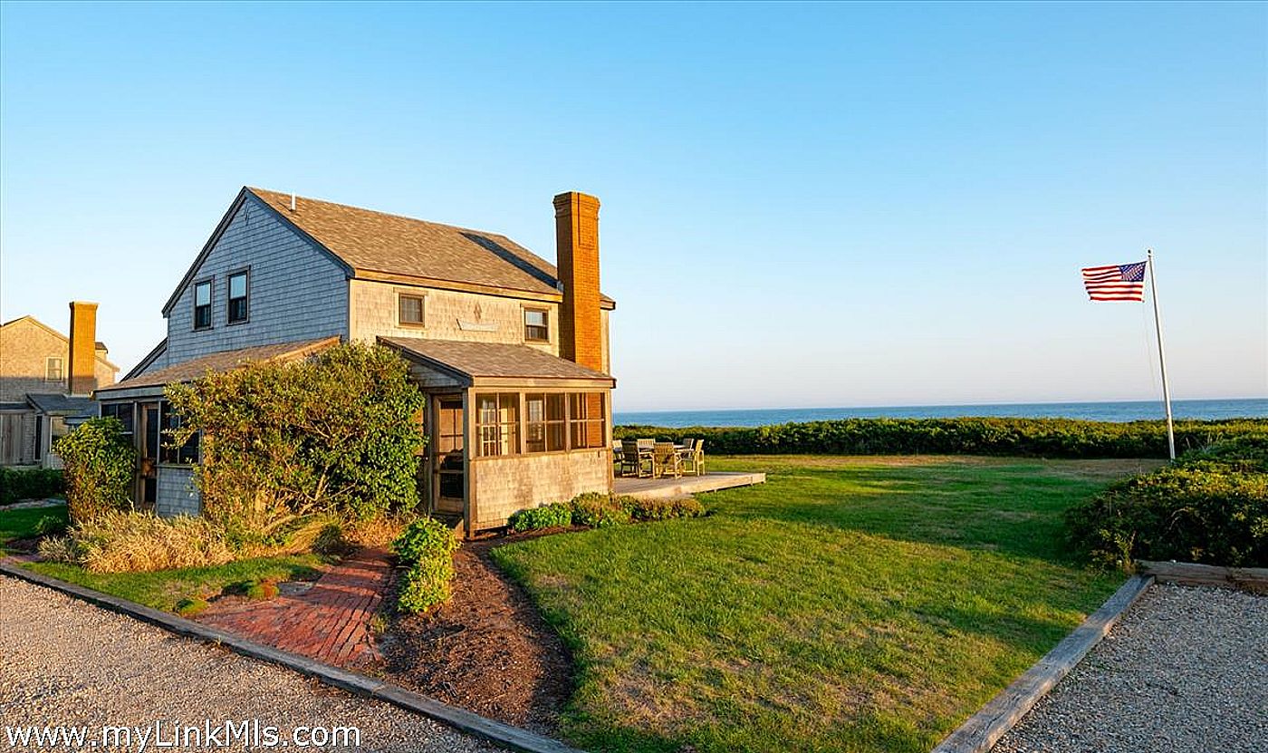 63 Nobadeer Avenue Nantucket MA