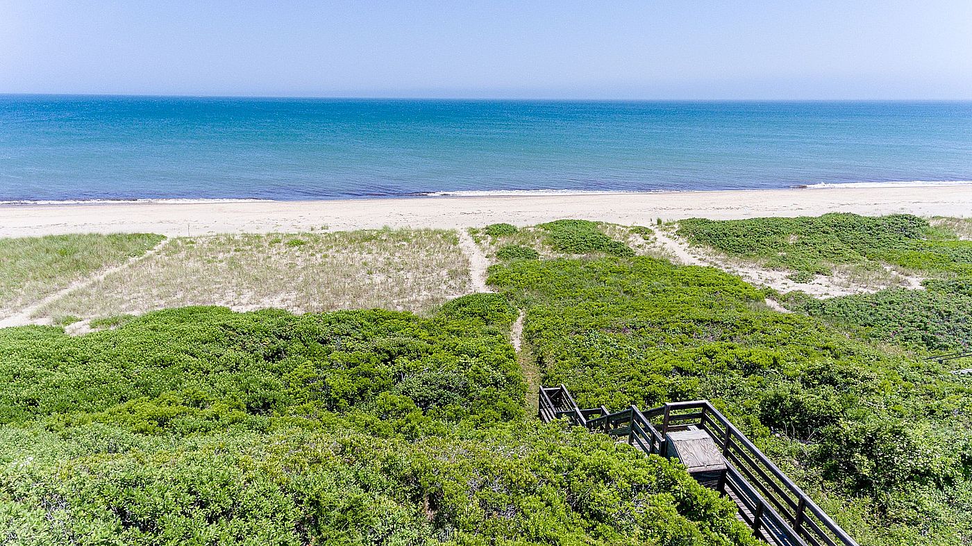 33 Baxter Road Nantucket MA