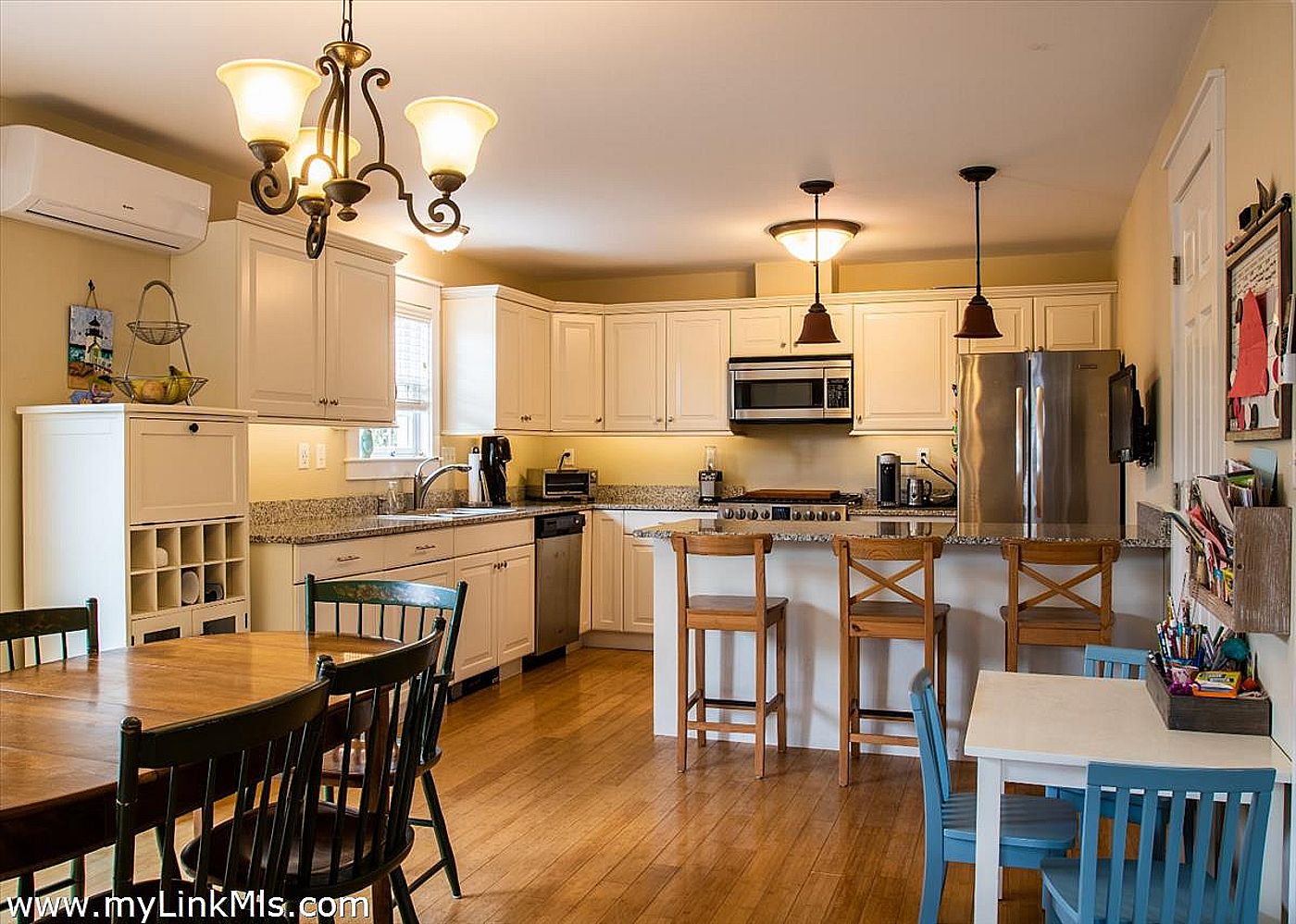 6 Kinikinnik Way Nantucket MA