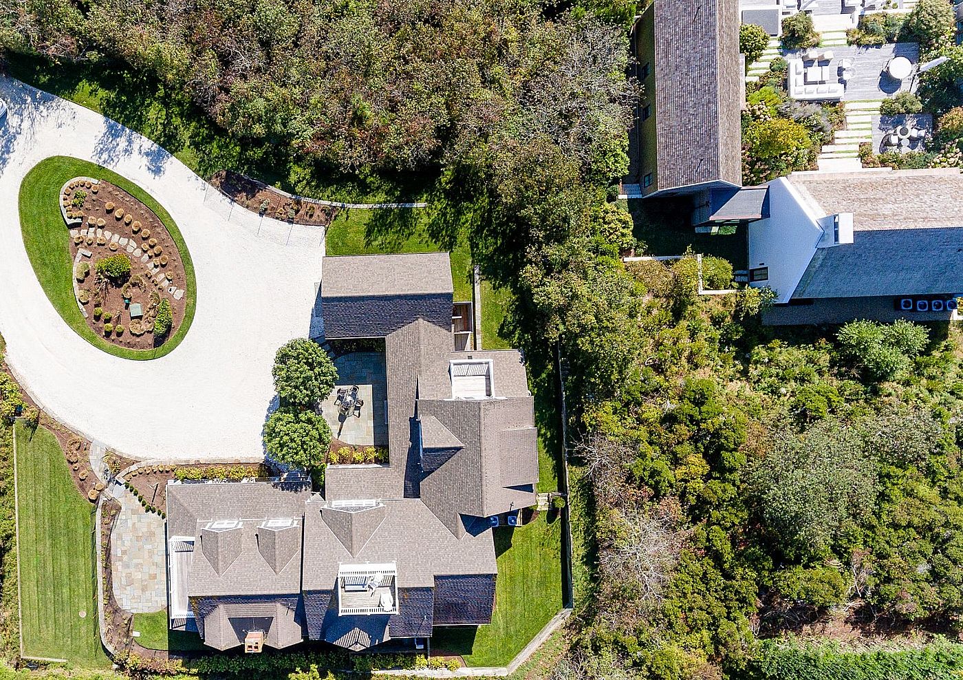 95 Cliff Road Nantucket MA