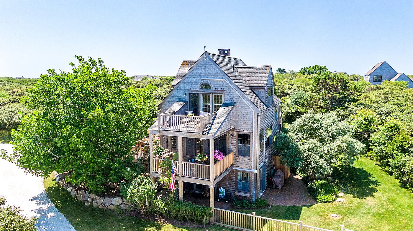 6 Whitetail Circle Nantucket MA
