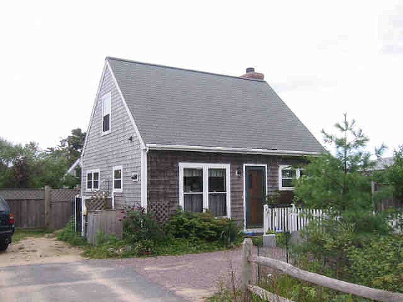 40 1/2 Essex Road Nantucket MA