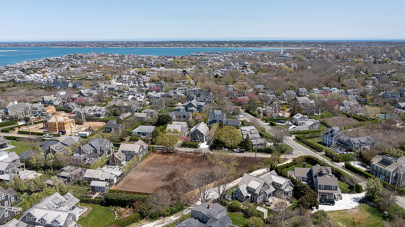 2,4,6 Highland Avenue Nantucket MA