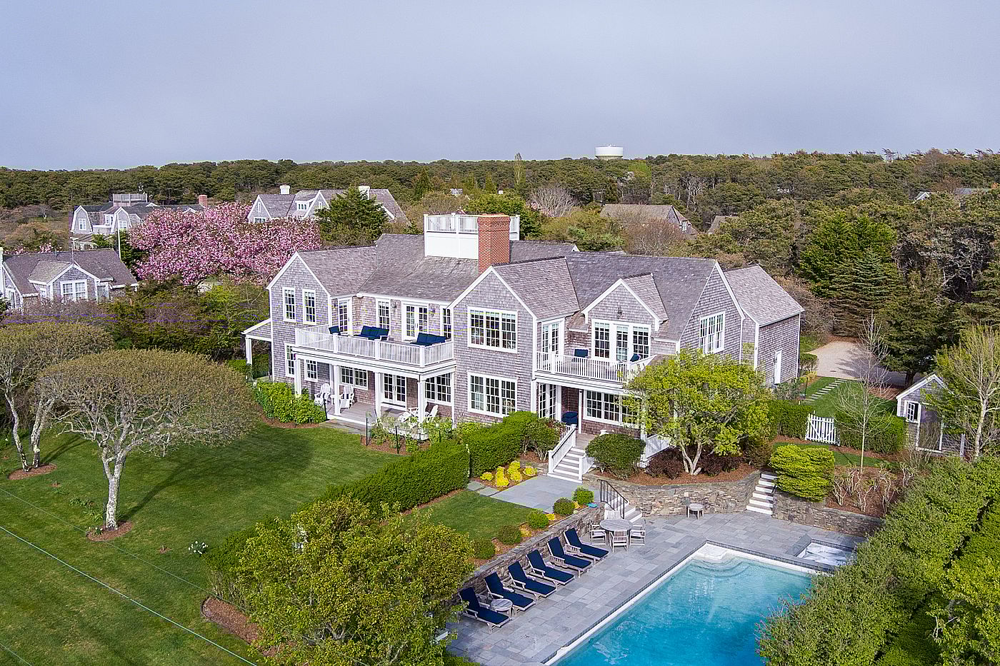 17 Monomoy Road Nantucket MA