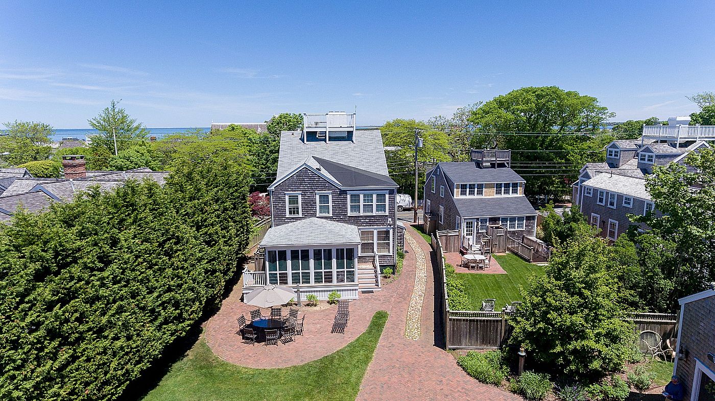 24 Cliff Road Nantucket MA