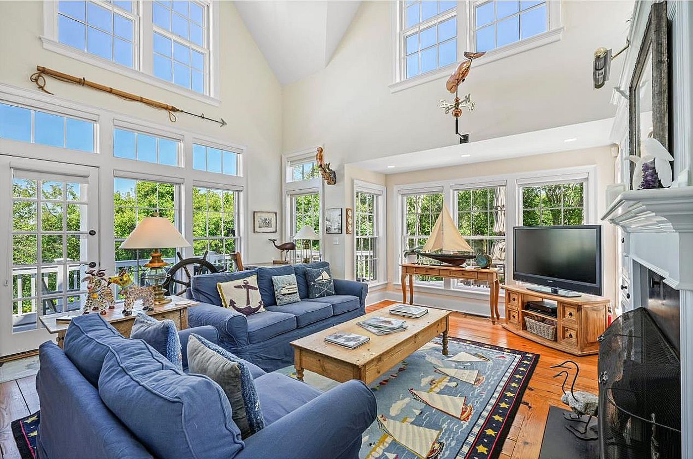 216 Cliff Road Nantucket MA