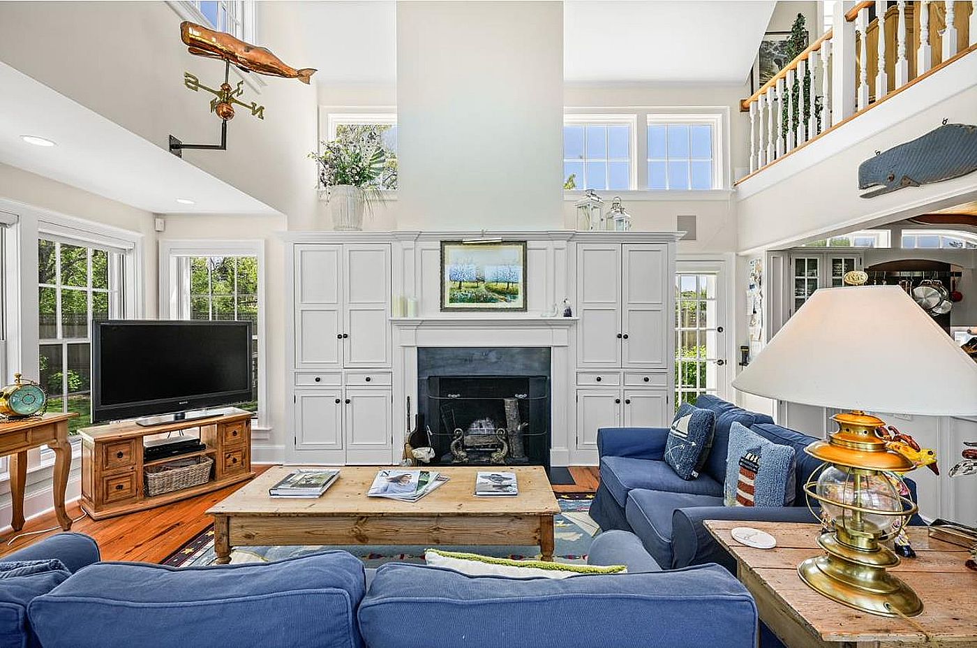 216 Cliff Road Nantucket MA