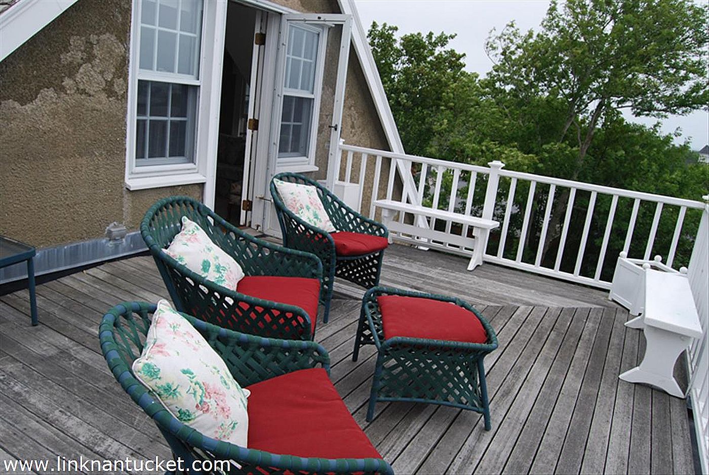 1 Gardners Court Nantucket MA