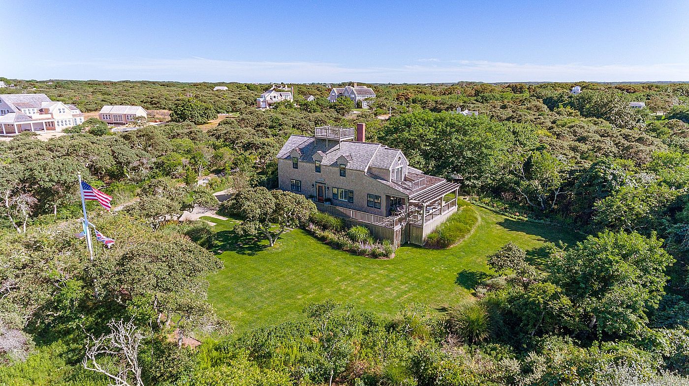 26 Pocomo Road Nantucket MA