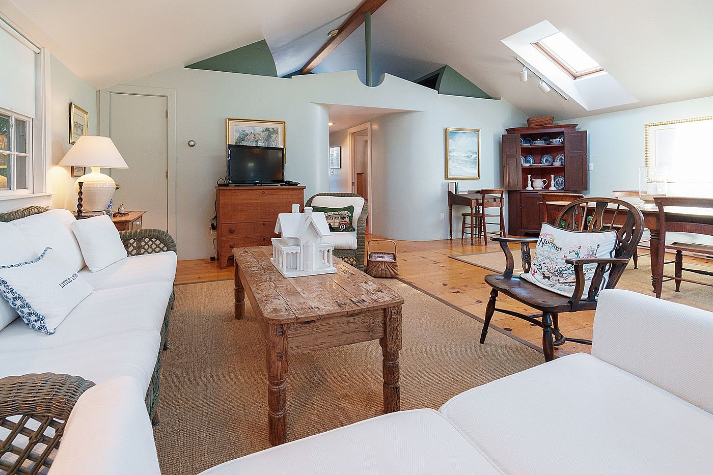 8B Lyon Street Nantucket MA