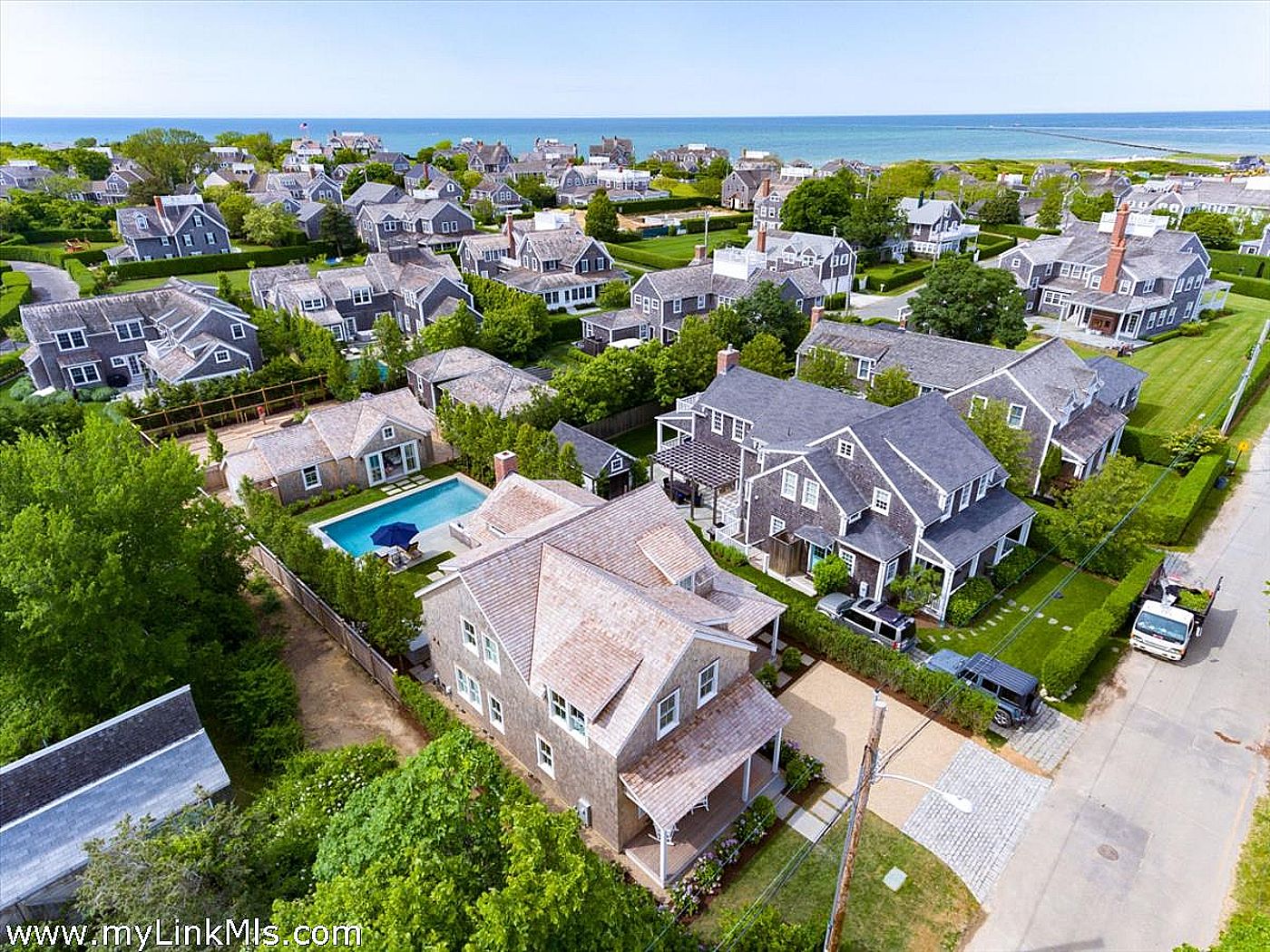 8 Highland Avenue Nantucket MA
