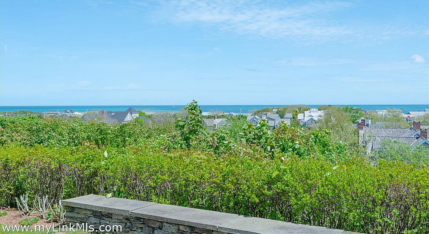 39 Cliff Road Nantucket MA
