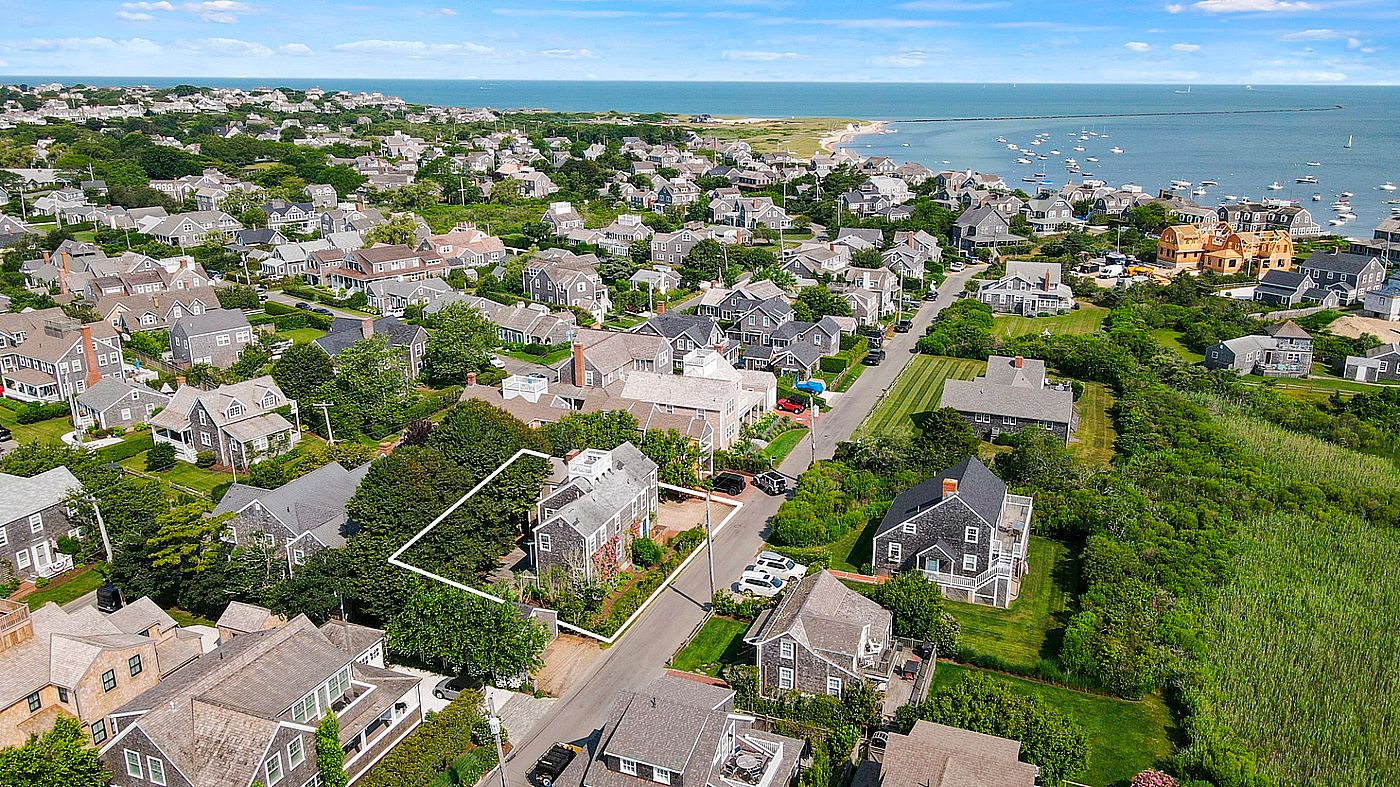 12 Willard Street Nantucket MA