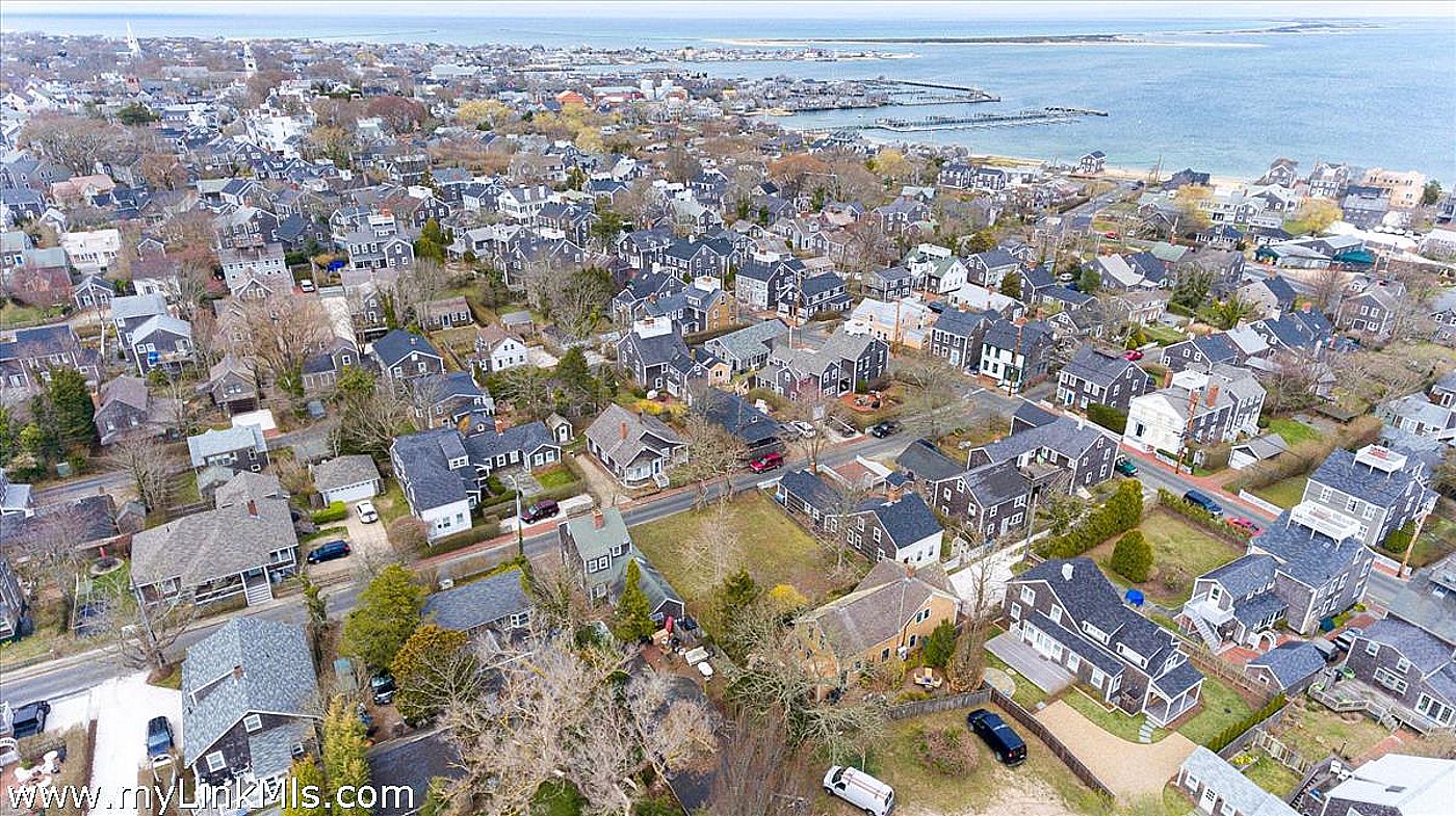 10 York Street Nantucket MA